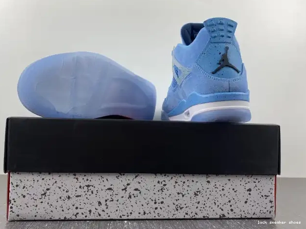 Reps LUCY Retro 4 Jordan UNC (PE) HO12MNJDLS247 0222