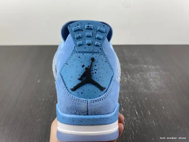 Reps LUCY Retro 4 Jordan UNC (PE) HO12MNJDLS247 0222